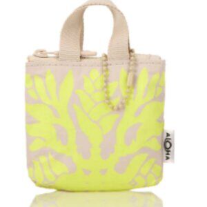 Aloha Collection Holiday Mauka to Makai by Manuhealiʻi NWT